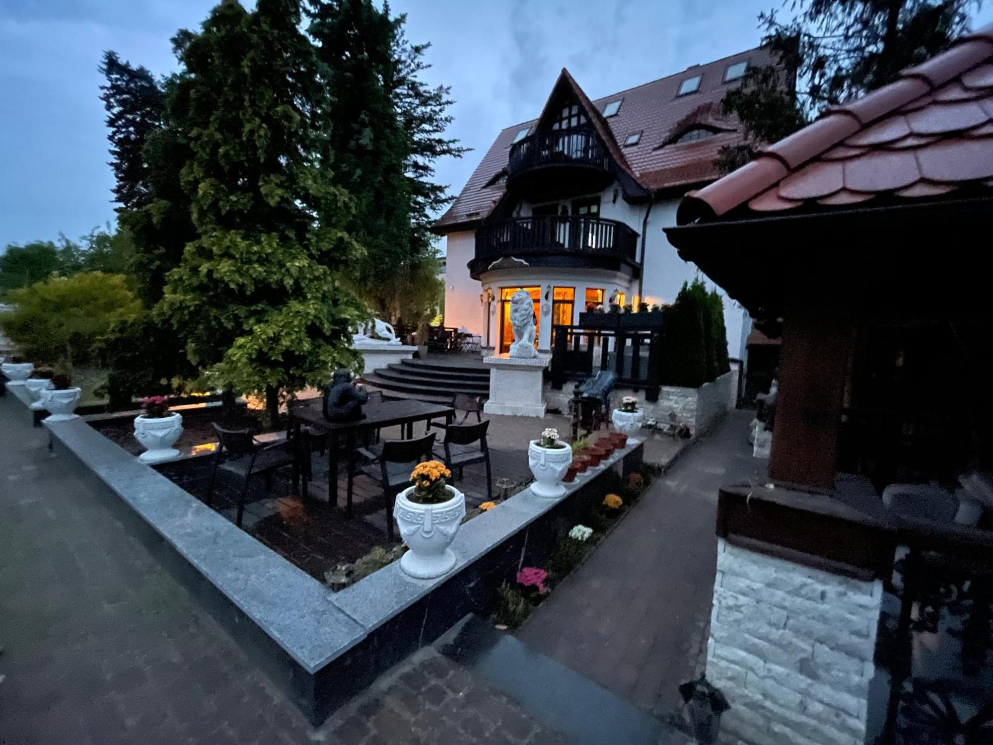 Dworek Oliwski Bed and Breakfast Γκντανσκ Εξωτερικό φωτογραφία