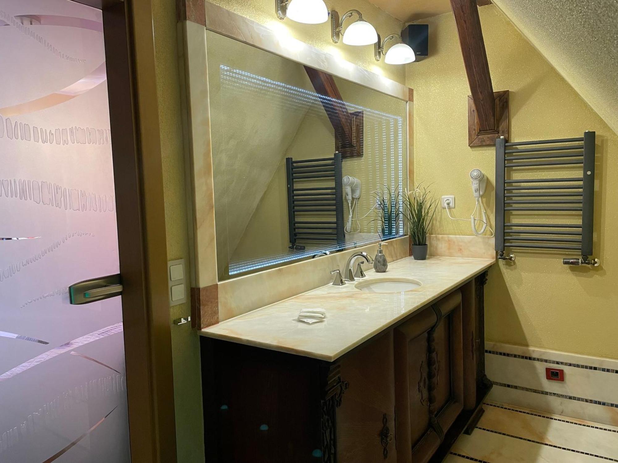 Dworek Oliwski Bed and Breakfast Γκντανσκ Εξωτερικό φωτογραφία